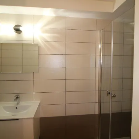 Apartment Renove Pour 8 Pers, Quartier Calme, - Fr-1-508b-20 *